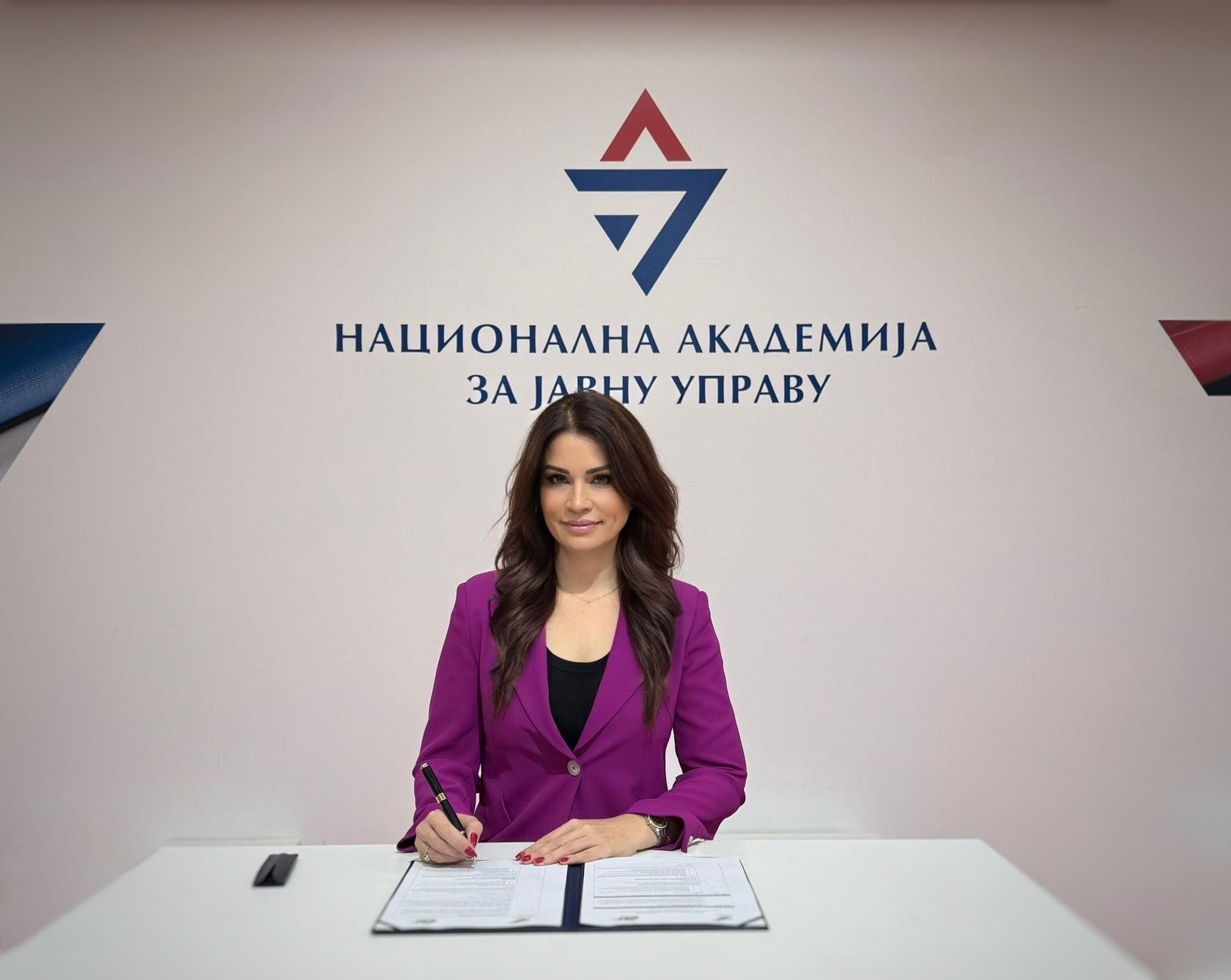 ФРАНЦУСКИ ЈЕЗИК У ЈАВНOJ УПРАВИ – НАСТАВАК САРАДЊЕ НАЈУ И  ФРАНЦУСКОГ ИНСТИТУТА